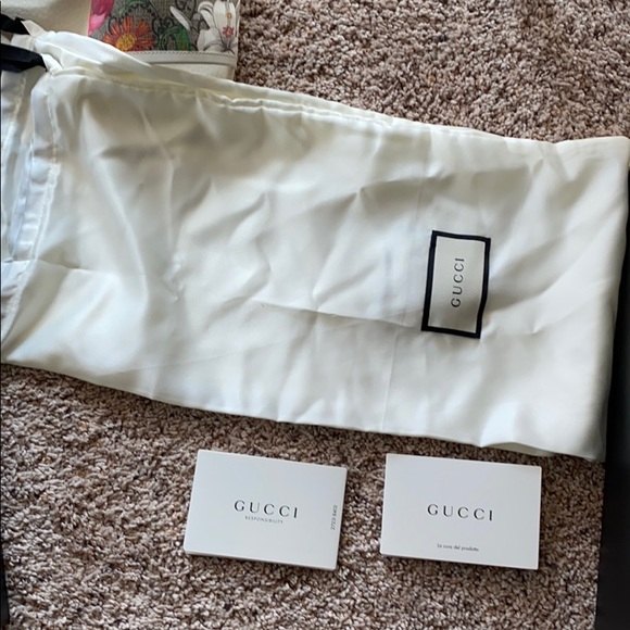 Authentic Gucci slides - Picture 5 of 7